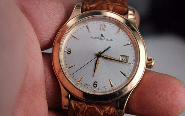 积家腕表走慢了如何修复